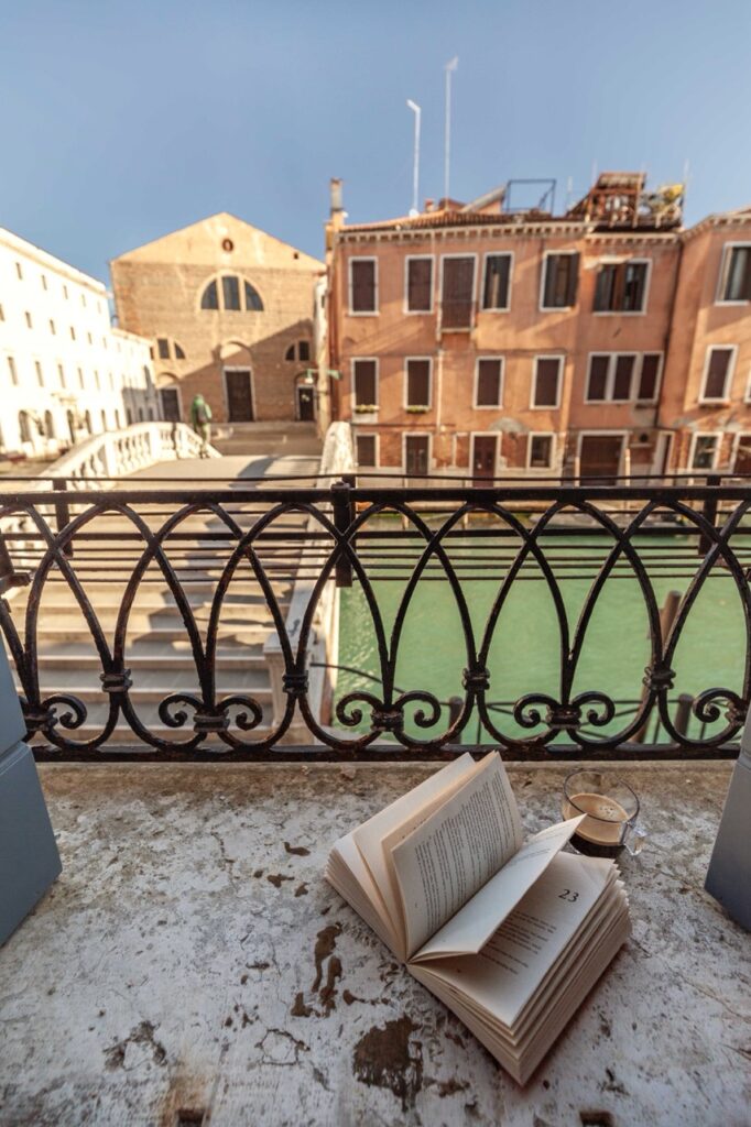 The San Lorenzo Apartemnts 5054 are the ideal choice for a peaceful stay in Venice, in the city centre.